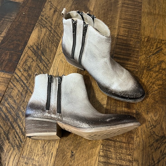 Corral circle G booties - Picture 2 of 4